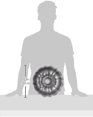 Cuisinart Chef's Classic Nonstick Bakeware 9-1/2-Inch Fluted Cake Pan,Silver