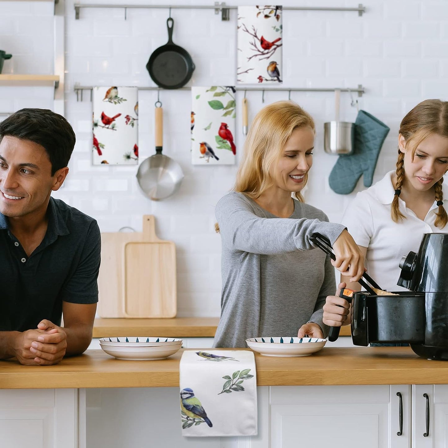 Set of 6 Birds Kitchen Towels Hummingbird Tea Towels Absorbent Dish Towels Birds on Branch 24 x 16 Inches Kitchen Gifts Cardinal Hand Towels Bird Lover Gifts for Farmhouse Kitchen Bathroom Decorations