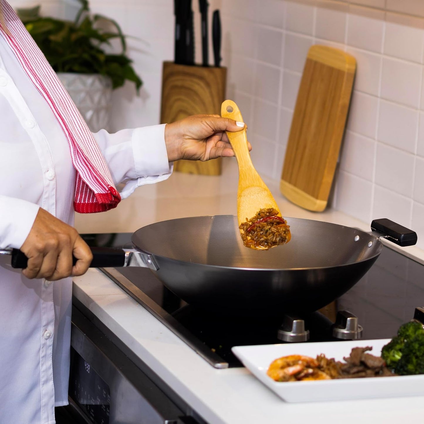 JOYCE CHEN Professional Series 14-Inch Carbon Steel Wok with Phenolic Handles