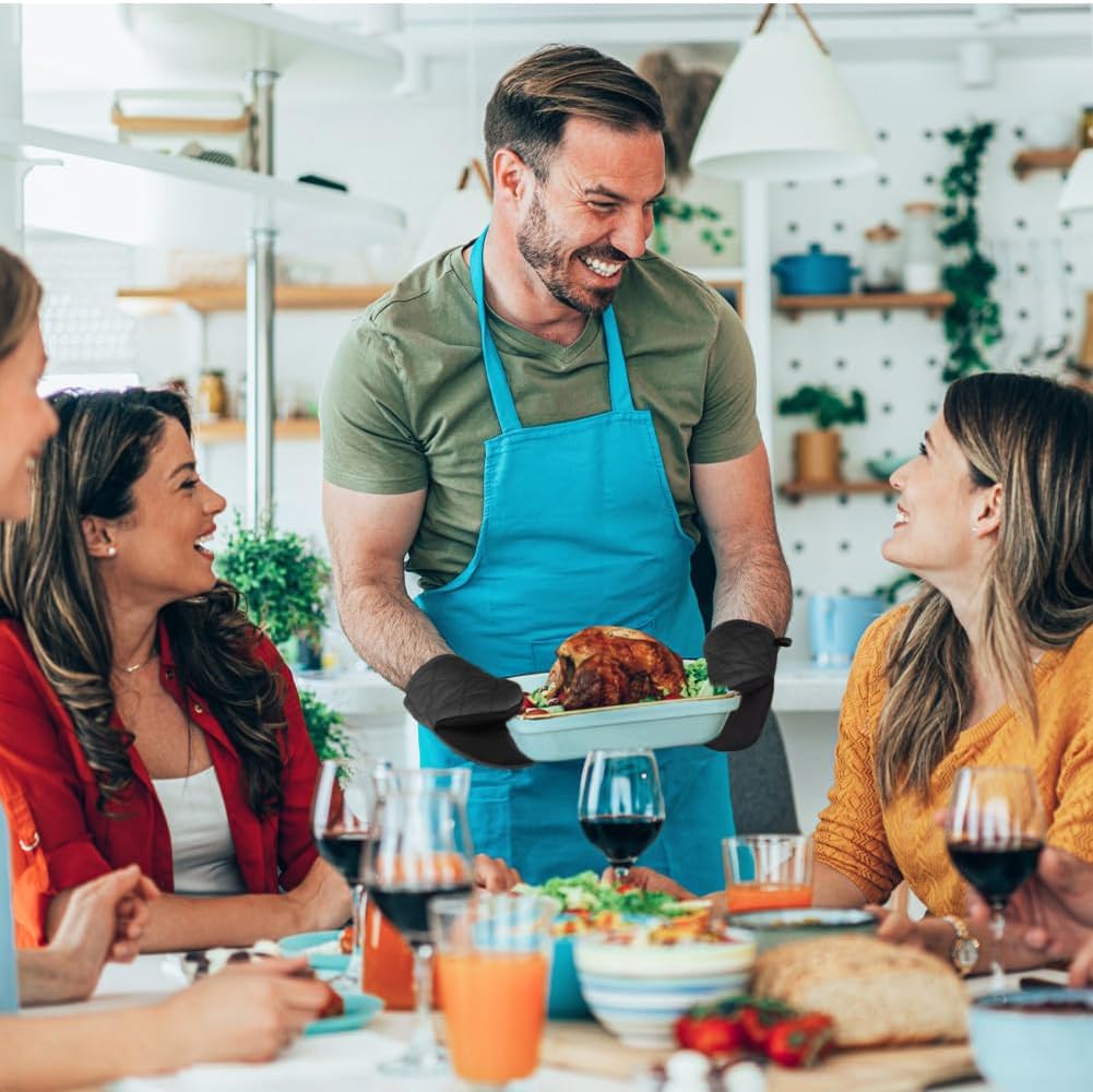 AUAUY Mini Oven Mitts, 2 Count Small Oven Mitt 220℃/428°F Heat Resistant with Non-Slip Surface and Hanging Loop Mits, Kitchen Mittens Oven Mitts, Kitchen Gloves for Oven, Baking and Grilling