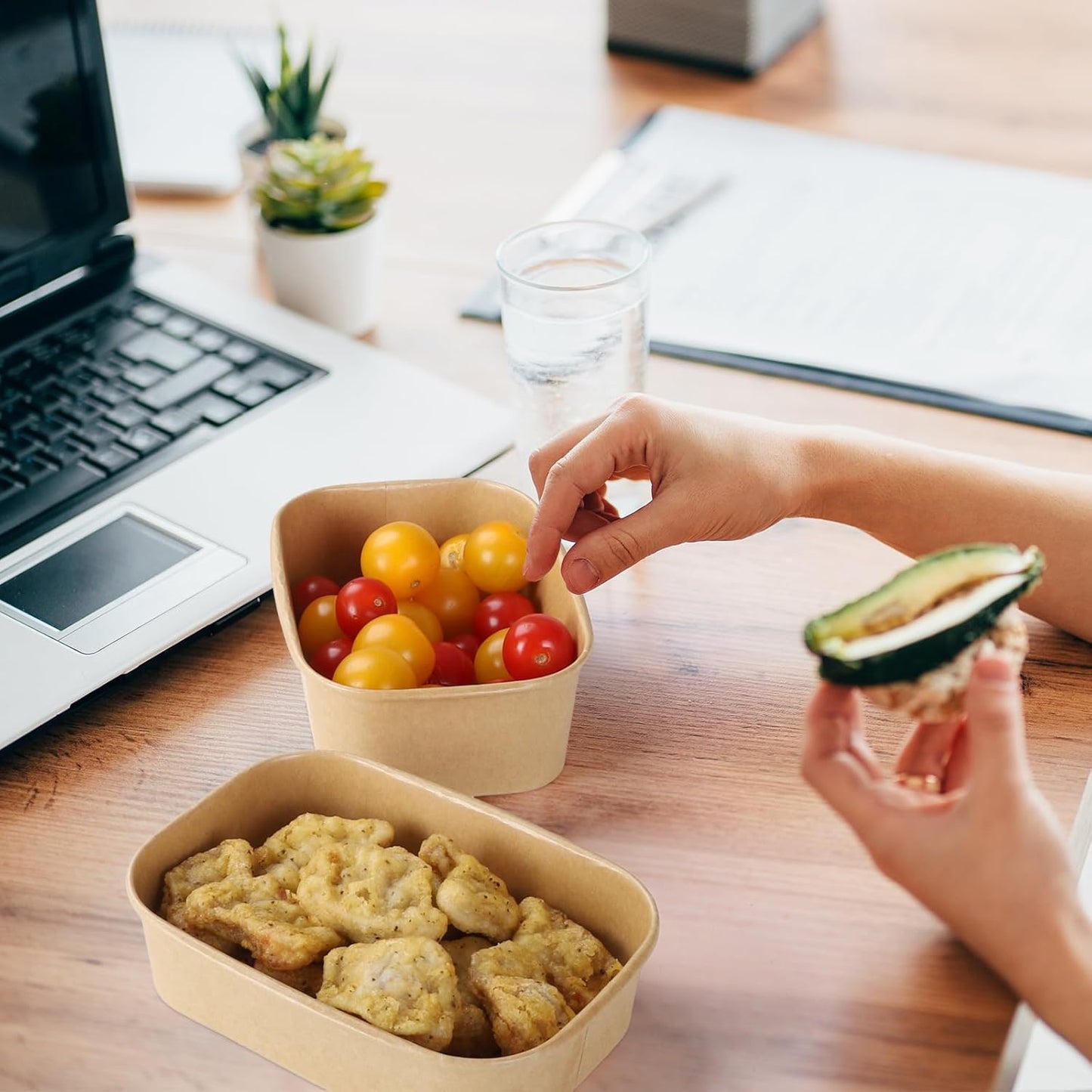 50 Sets 17oz Disposable Kraft Paper Bowls with Lids, Rectangle Paper Food Containers with Lids, Salad Bowls for Hot/Cold Food, Soup, Meal Prep, Ice Cream, Takeout, Party Supplies(500ml)