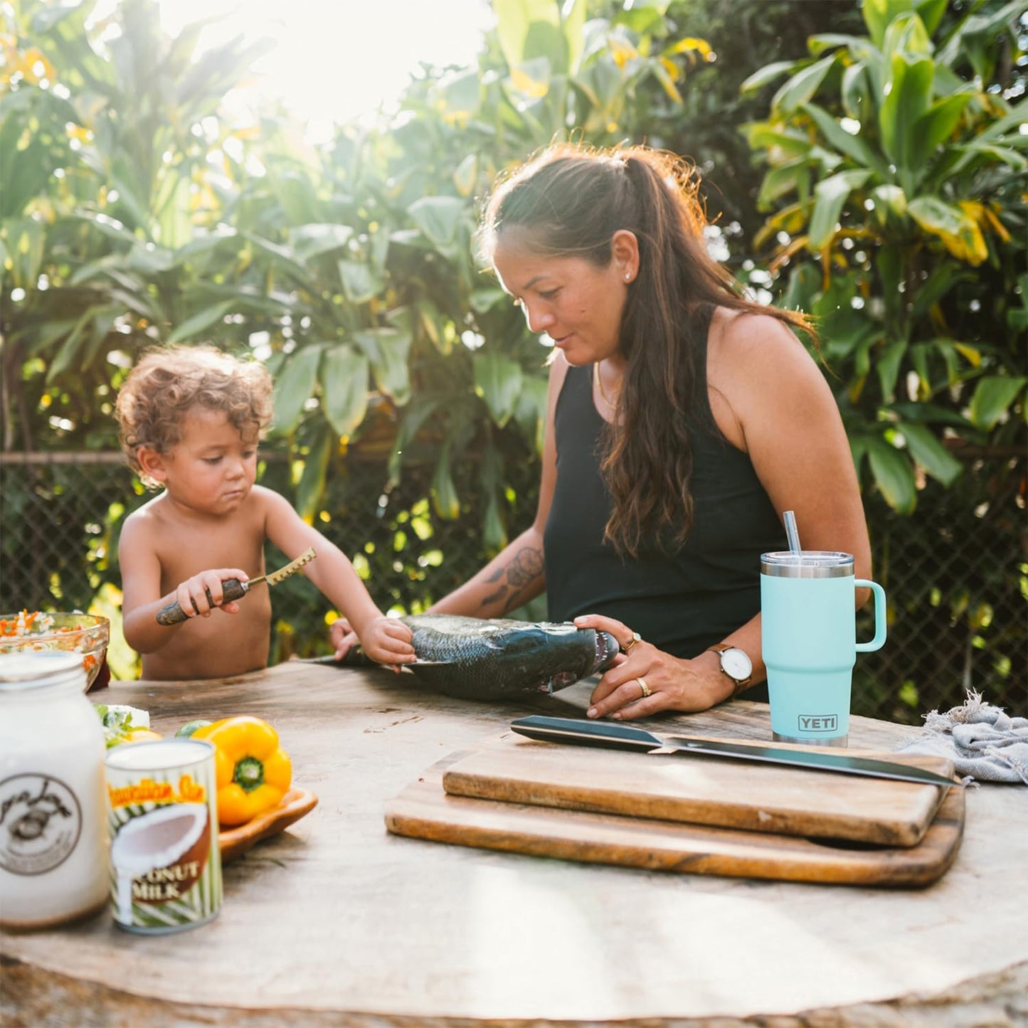 YETI Rambler 25 oz Tumbler with Handle and Straw Lid, Travel Mug Water Tumbler, Vacuum Insulated Cup with Handle, Stainless Steel, Tropical Pink