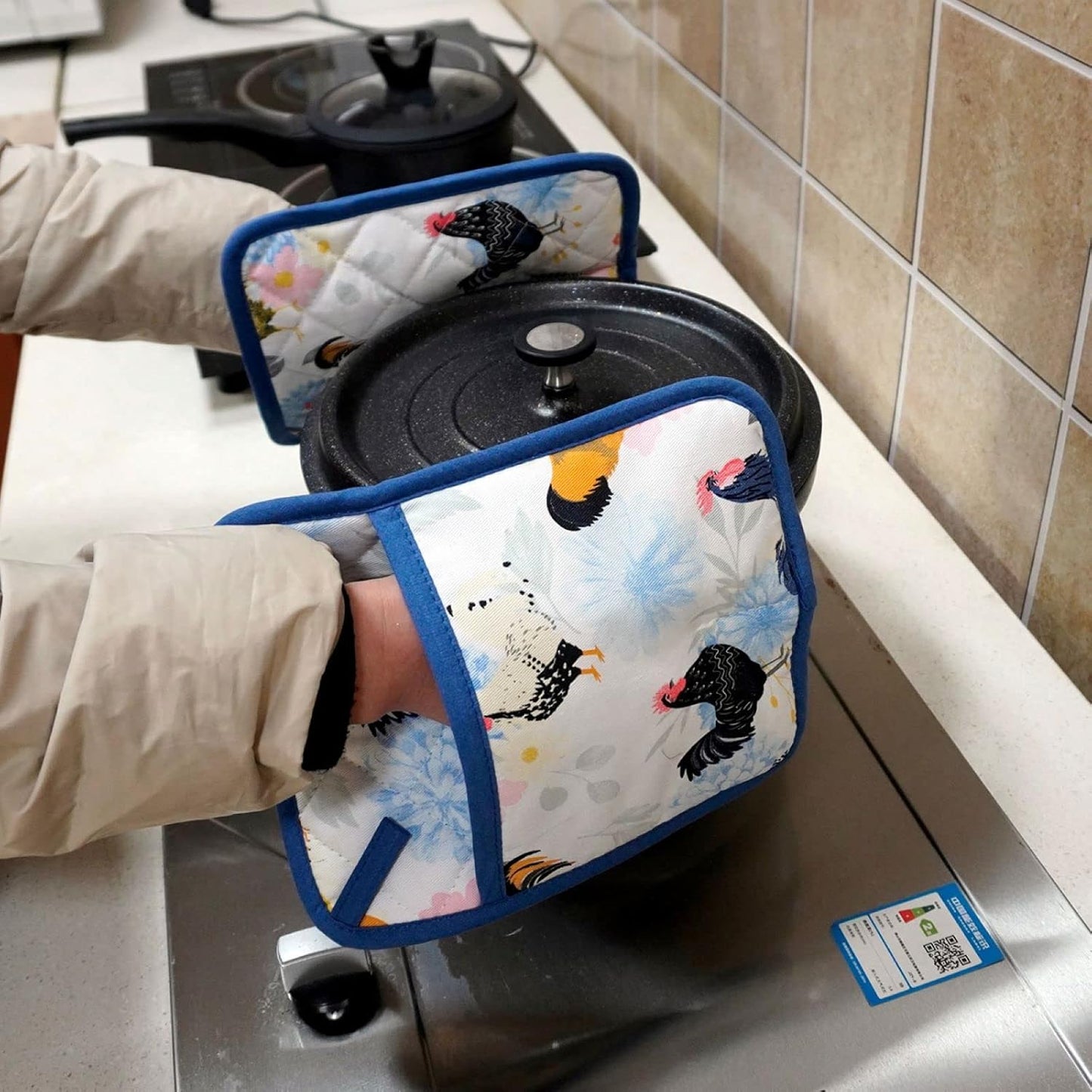 Pot Holders Set of 2 Heat Resistant 480℉ Kitchen 100% Cotton Comfortable Lining Printing Fox Flower Women Men Home Cooking Baking Microwave BBQ Gift (Rooster potholder)