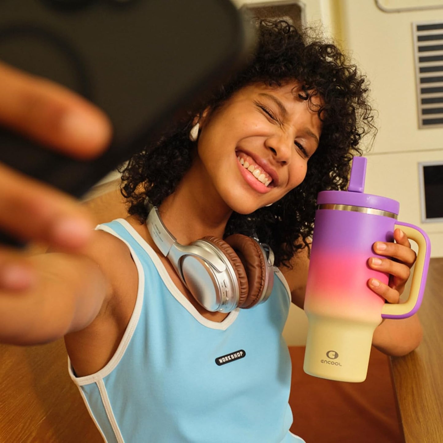 40 oz Tumbler with Handle and Straw: Stainless Steel Insulated Tumbler Keeps Cold for 24 Hours, Leakproof Travel Cup Fits in Cup Holder and BPA-Free, Peach Dream