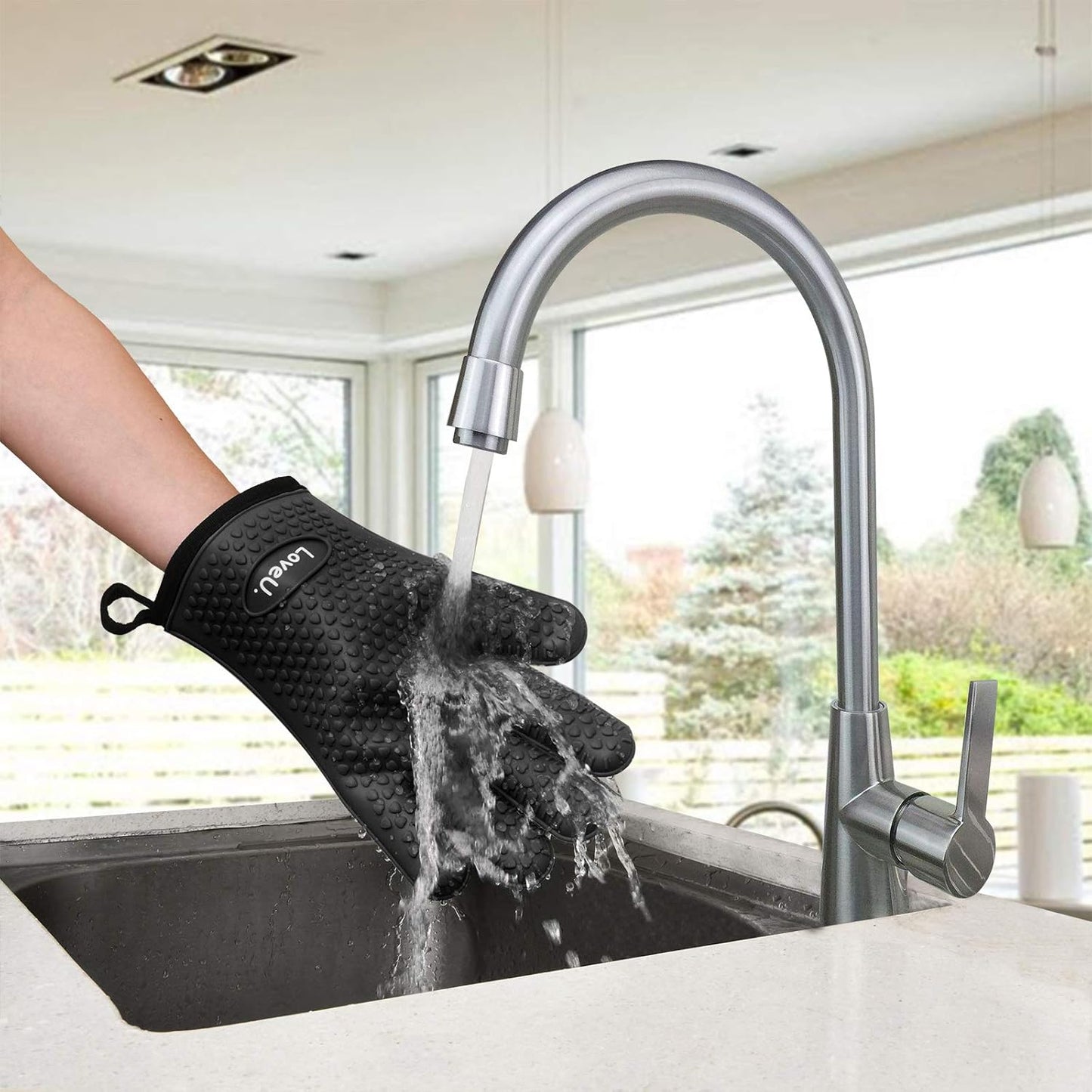 Kitchen Oven Gloves - Dual-Layer Heat Resistant Grilling Gloves, Silicone Oven Mitts with 5 Fingers, Waterproof Non-Slip Pot Holder for Barbecue, Cooking, Baking (Black)