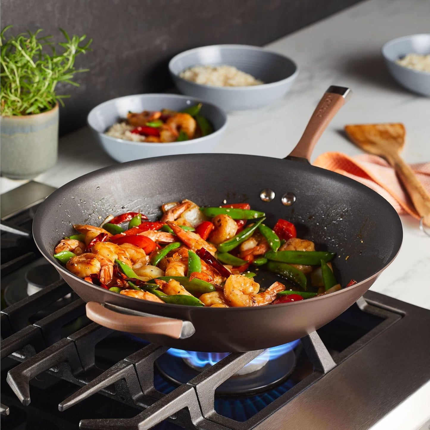 Circulon Symmetry Hard Anodized Nonstick Stir Fry / Wok Pan with Helper Handle - 14 Inch, Chocolate