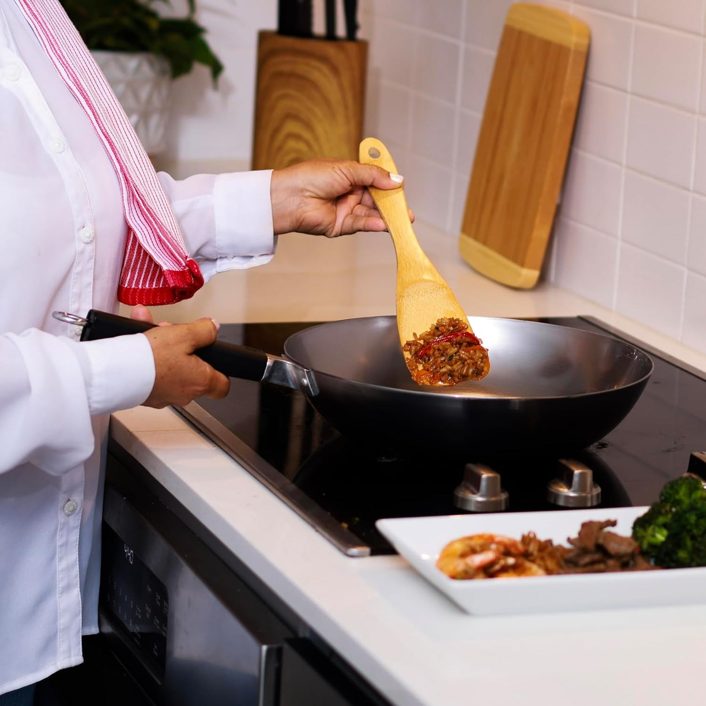 JOYCE CHEN Professional Series 12-Inch Carbon Steel Stir Fry Pan with Phenolic Handle