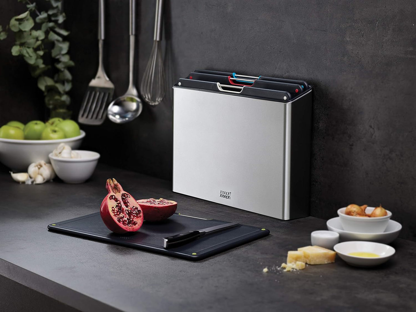 Joseph Joseph Folio 4-Piece Colour coded Cutting Board Set, Stainless Steel Slimline case for organized Kitchen storage, Silver